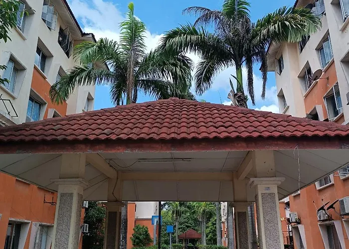 M.Fr Homestay Pangsapuri Putra Damai